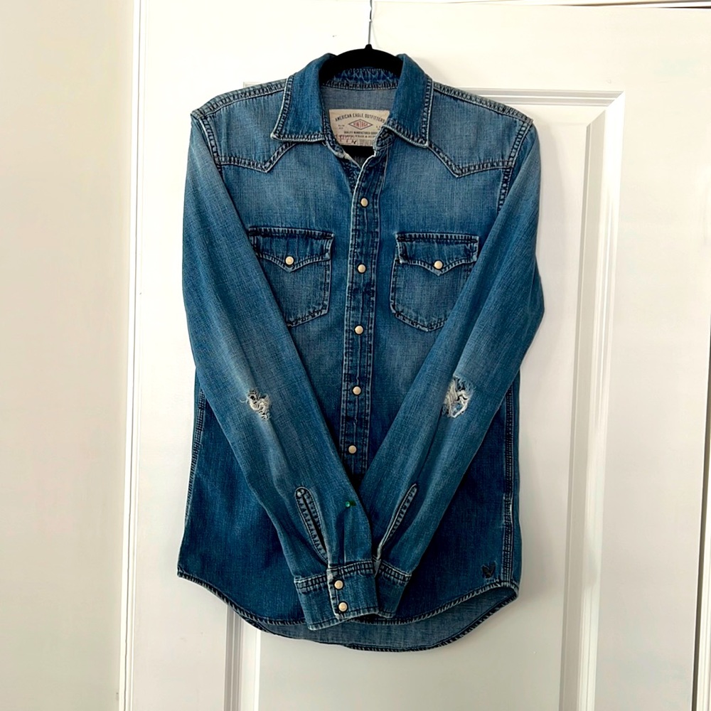 American eagle Distressed western denim shirt